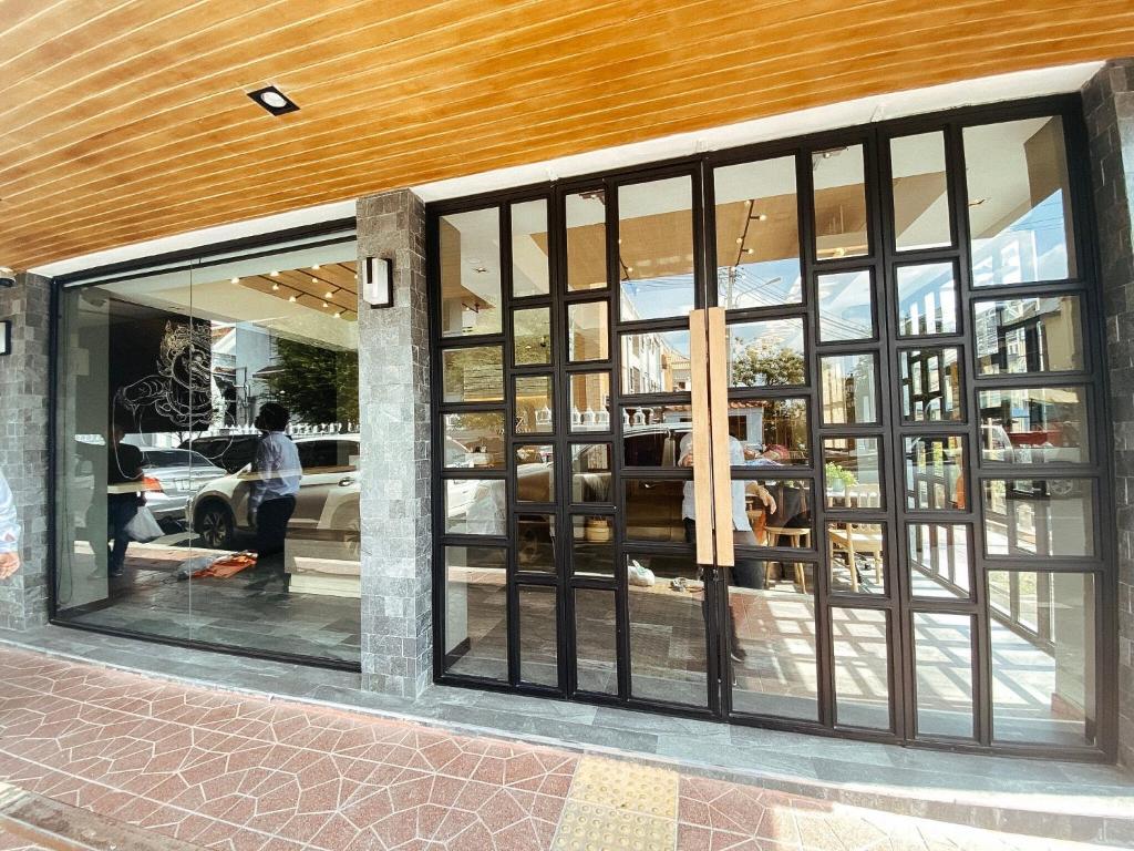 YAKTHAI POSHTEL photo 3