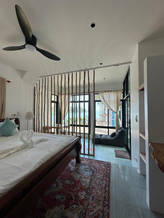 Chic house on the beach photo 2