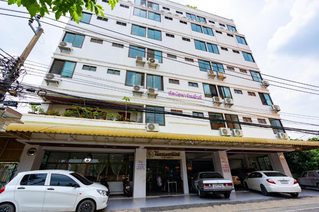 Tat Hotel — photo 1