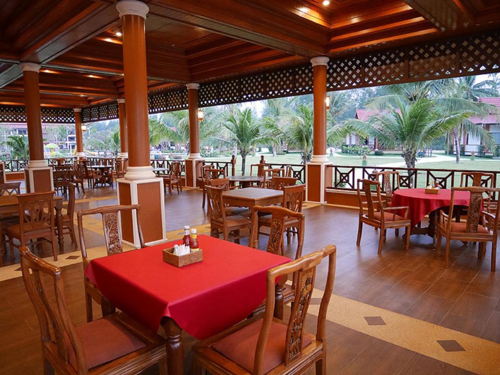 The Sunset Beach Resort - Koh Kho Khao photo 3