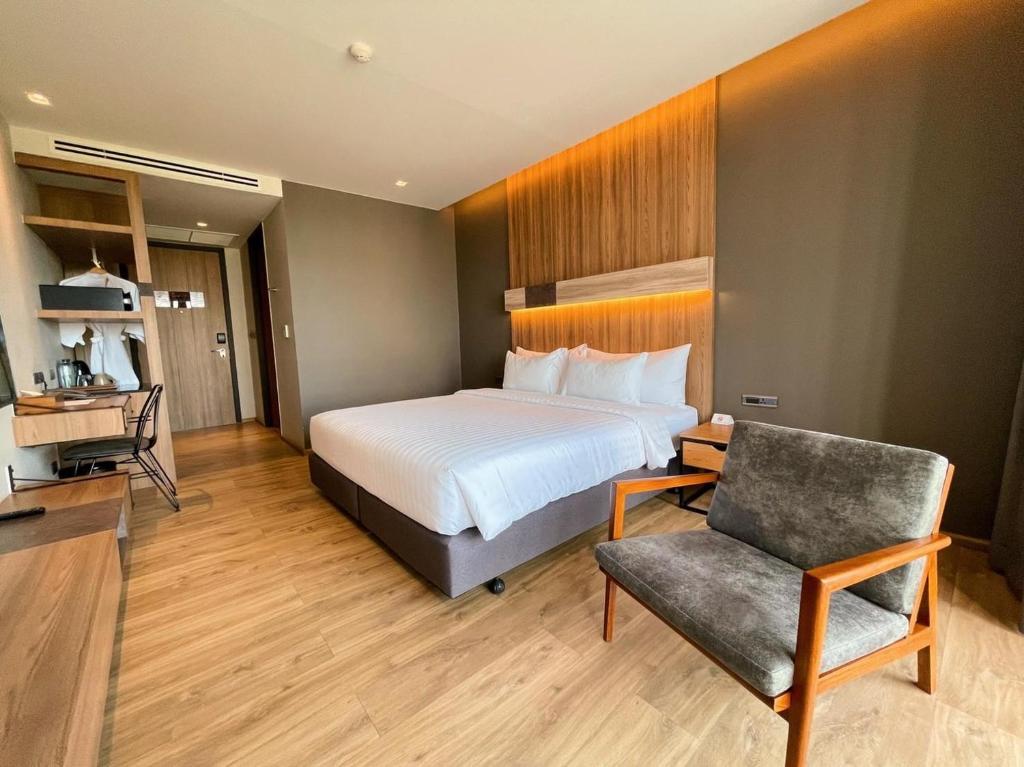 The Teak Hotel photo 2