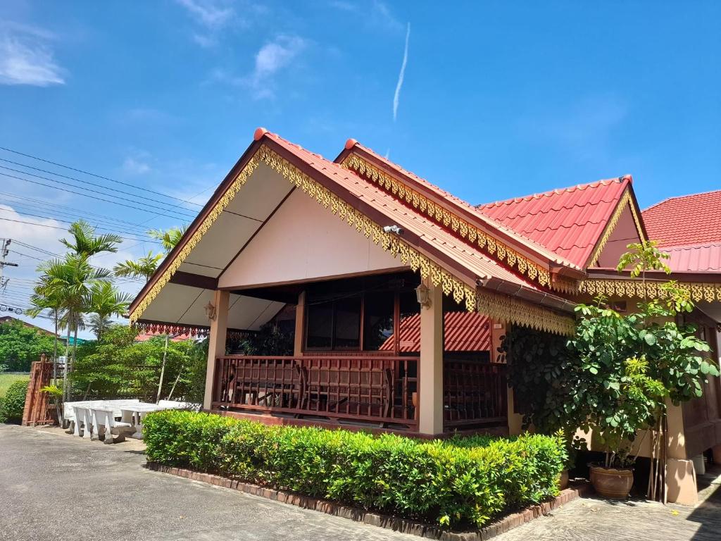 สุขทวีรีสอร์ท อ่าวมะนาว — photo 1