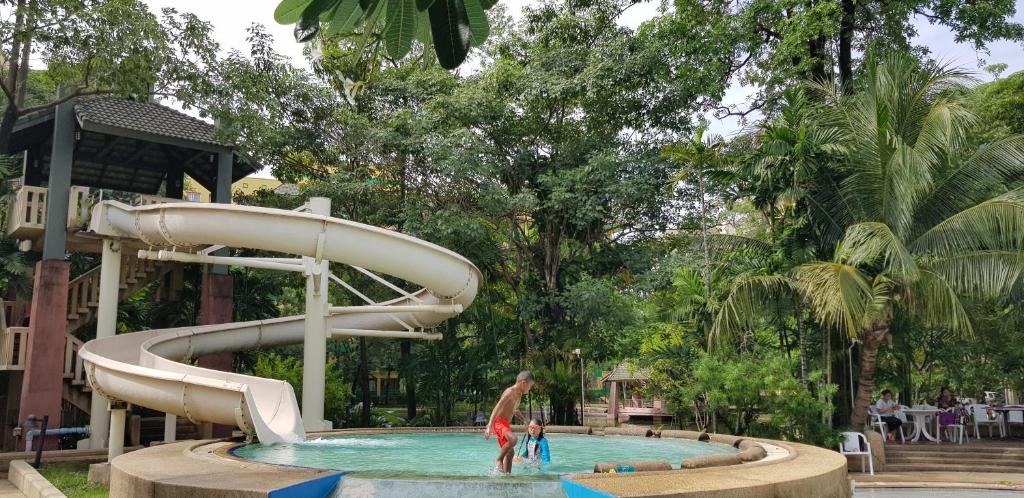The Park Land Bangna by Nudda photo 3