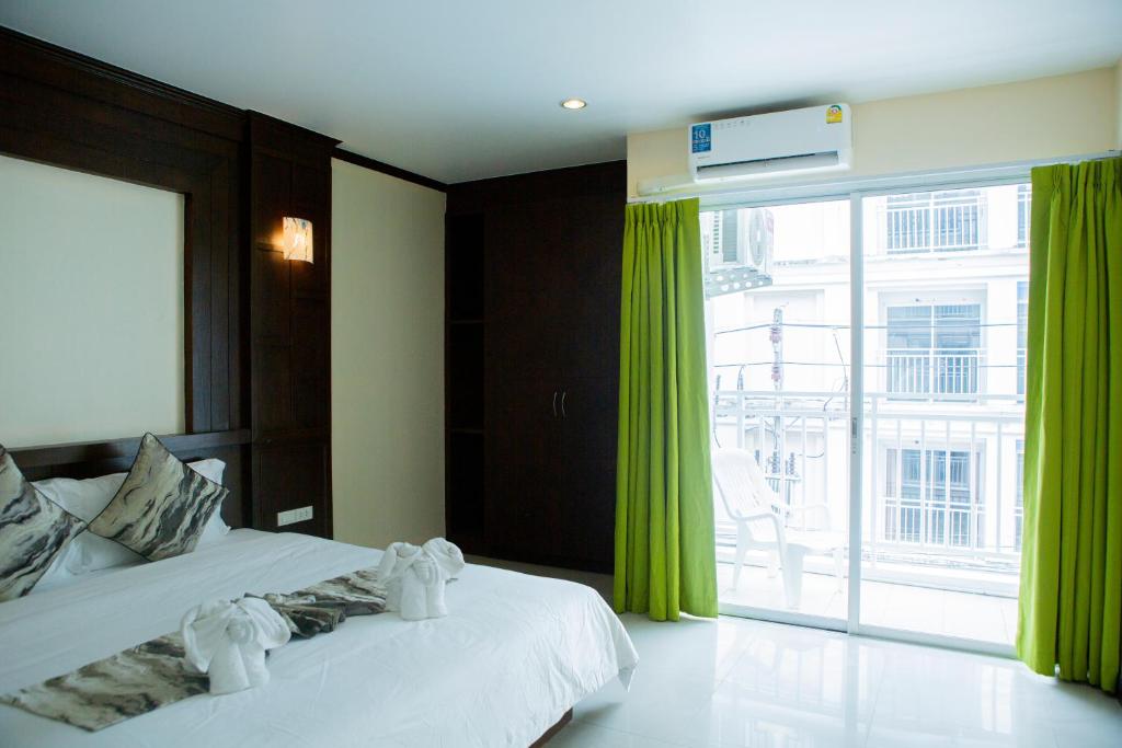 Blue Skyline Hotel photo 2