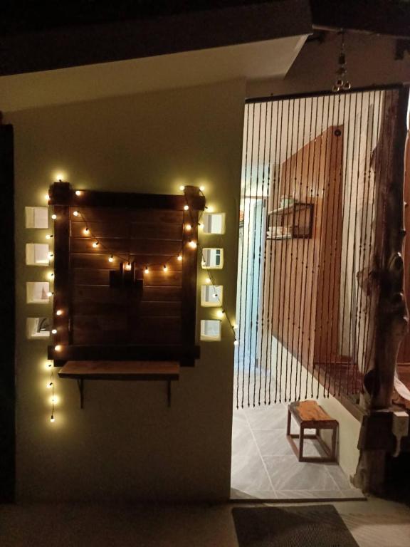 Tiny hut photo 2