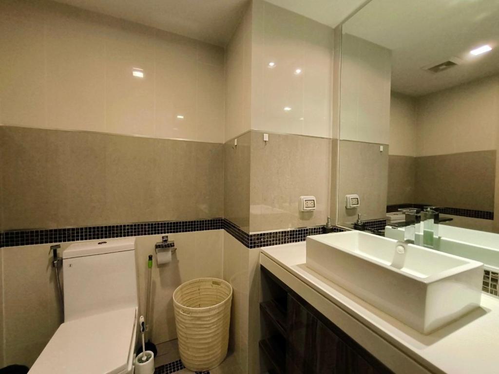 Sea View at Wong Amat Tower 3505 photo 3