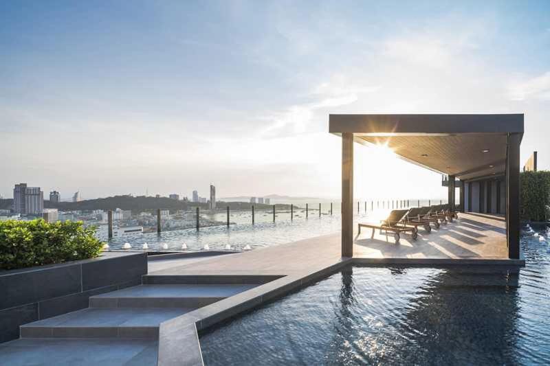 The Base Central Pattaya By He photo 3
