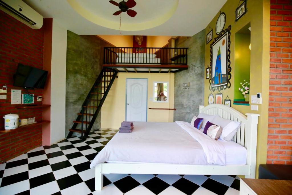 TonSilp Art Home photo 2