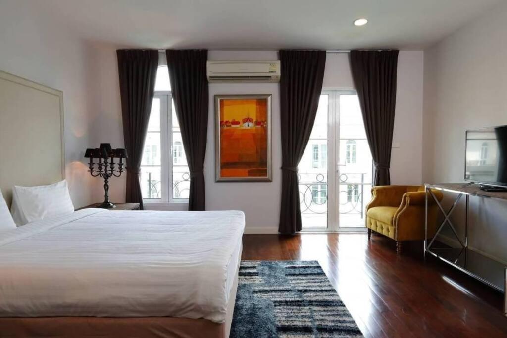 Townhome 3 bed4 Baht Asok MRTBTS Sukhumvit 16 photo 2