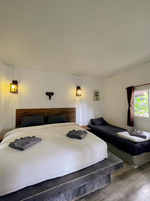 New Harrys Sunset Resort - Klong Nin Beach photo 2