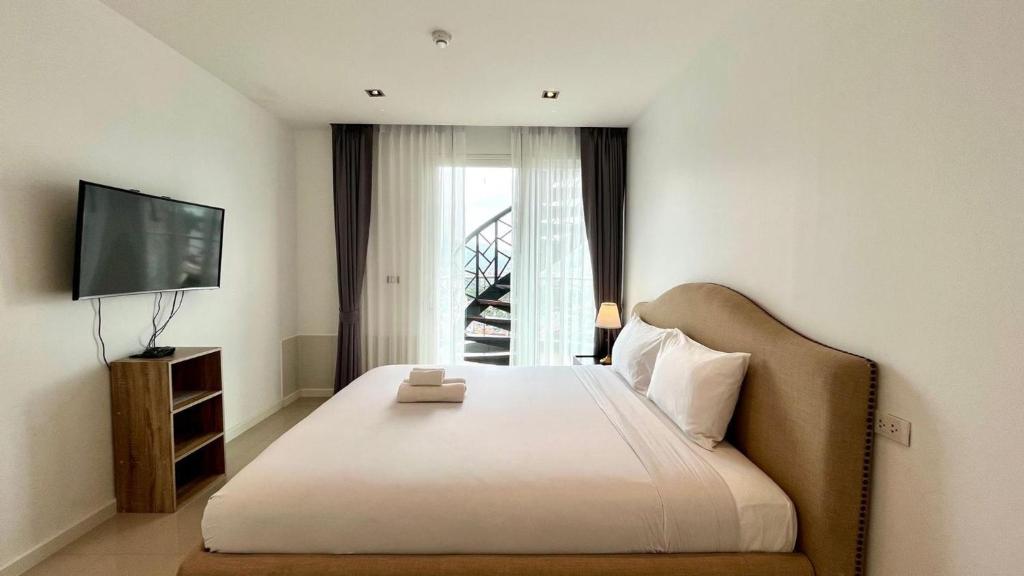 Emerald Terrace Patong photo 2