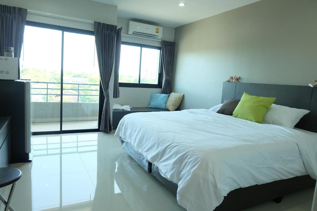 Trio Residence Si-Racha photo 2