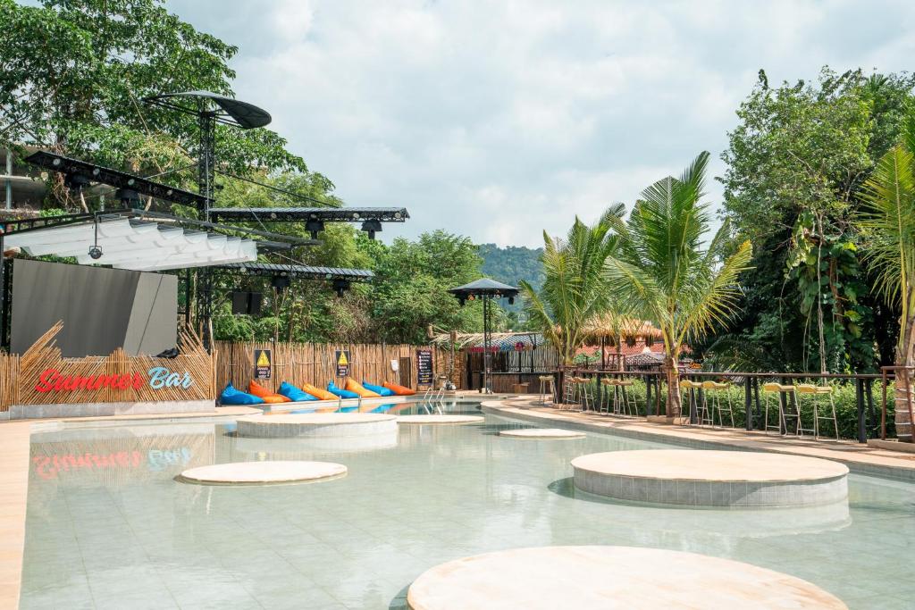 Summer Club and Hostel Ao Nang photo 3