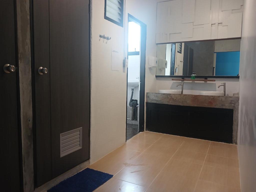 The Hangout Hostel Ao Nang photo 3