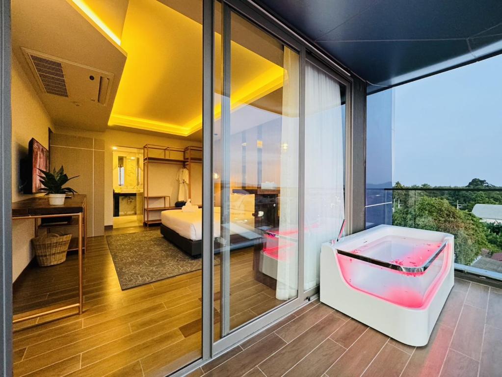 The Blue Mavi Hotel photo 2