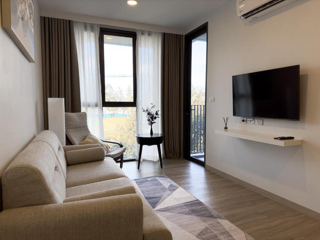Skypark Laguna Rooftop Pool Apartment near Bang Tao Beach photo 2