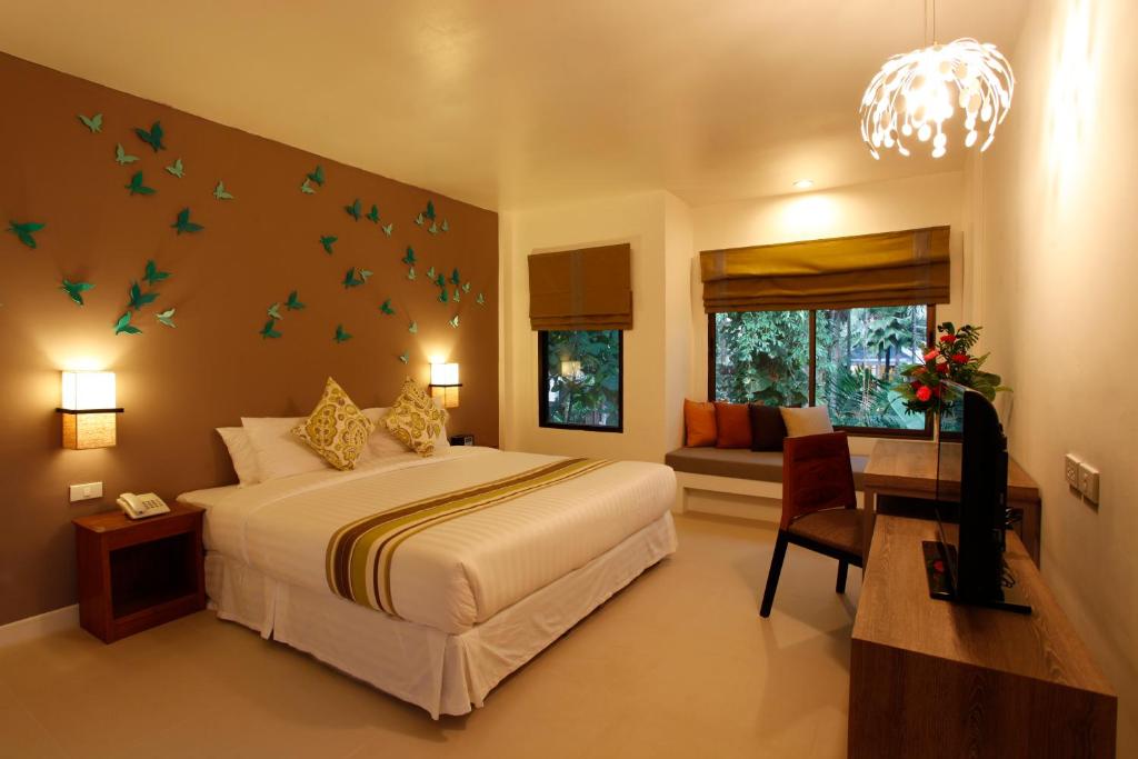 The Viridian Resort Patong photo 2