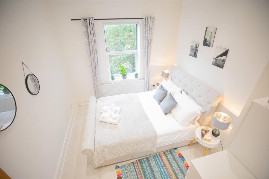 Hammersmith Apollo 1 Bedroom Apartment photo 2