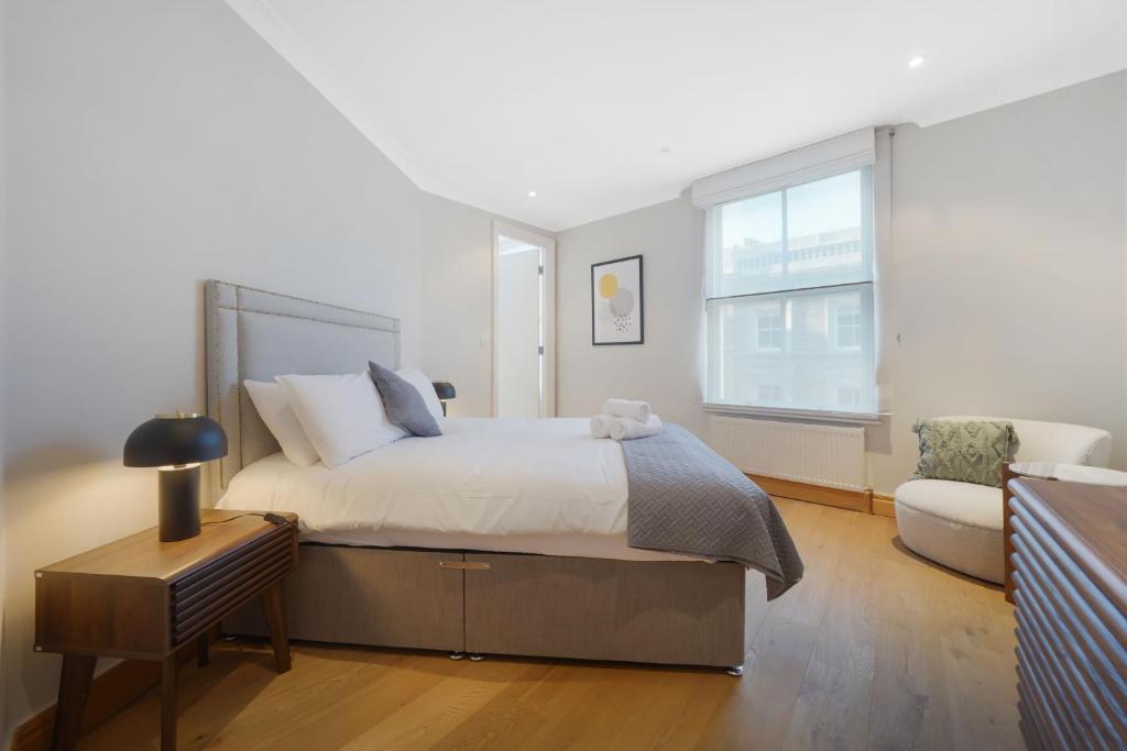 Chic 1 Bed Terrace Apartment in Notting Hill FREE WIFI by City Stay Aparts London photo 2