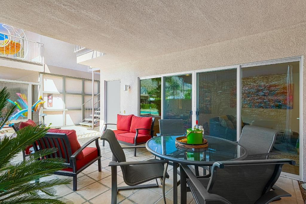 Booking.com: Hotels in Palm Springs. Book your hotel now! photo 3