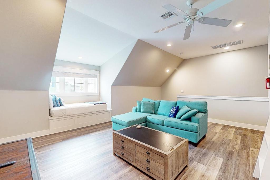 This' N That at Palmilla Beach photo 2