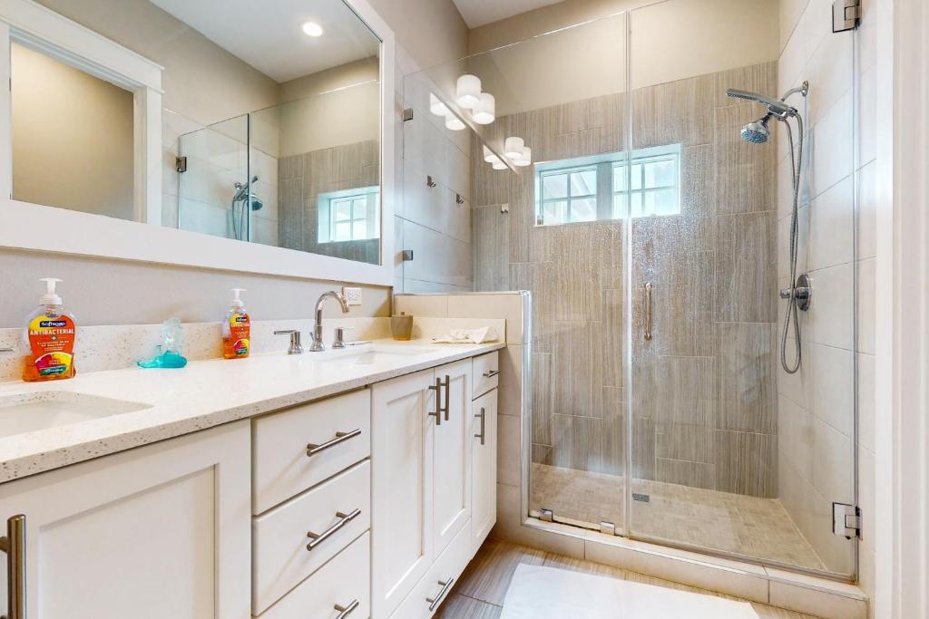 This' N That at Palmilla Beach photo 3