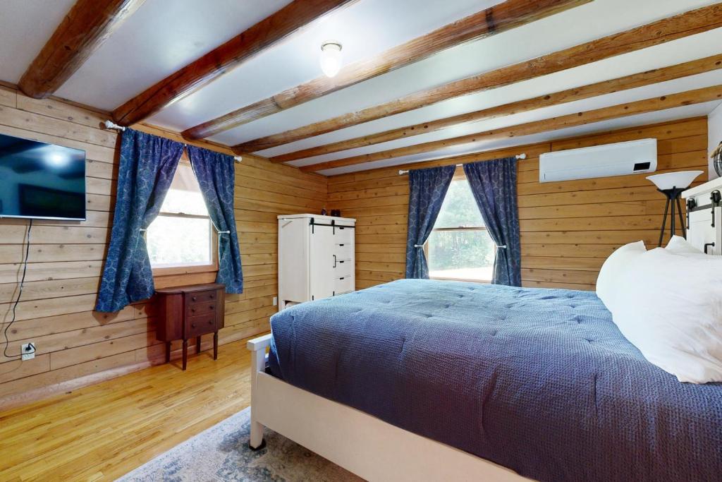 Charming Hideaway photo 2
