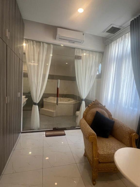 White Diamond Airport Hotel - TSN photo 3