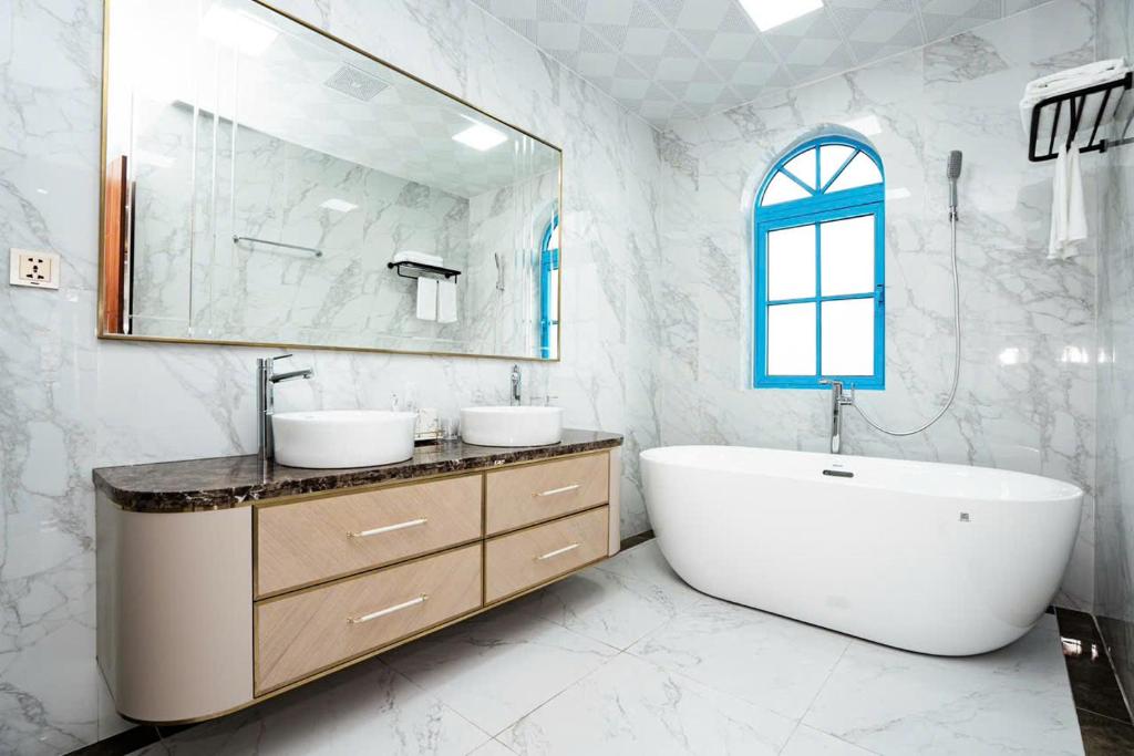 SKY CASA - Your Luxury Beach Escape photo 3