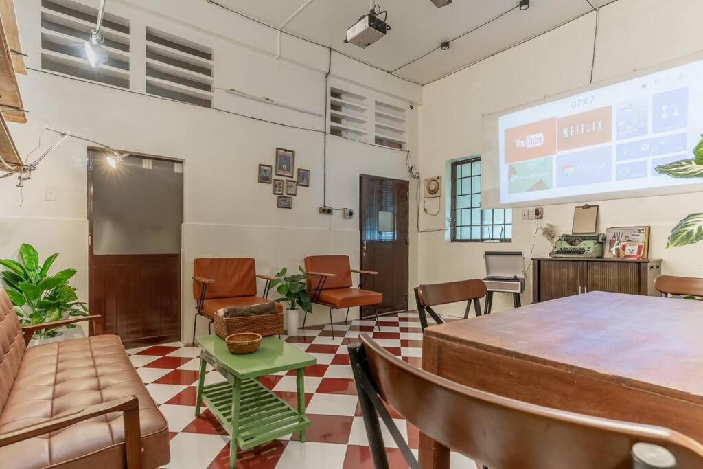 Stay&Chill H.4 - Vintage Flat near Ben Thanh photo 3