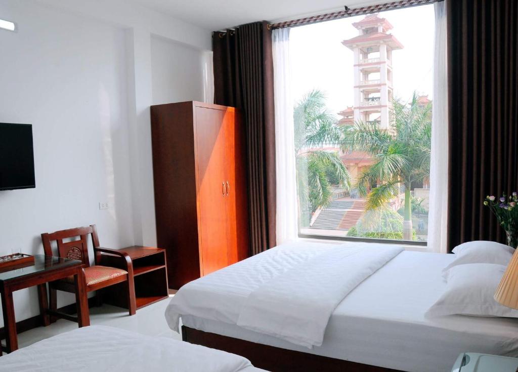 Sunflower Hotel photo 2