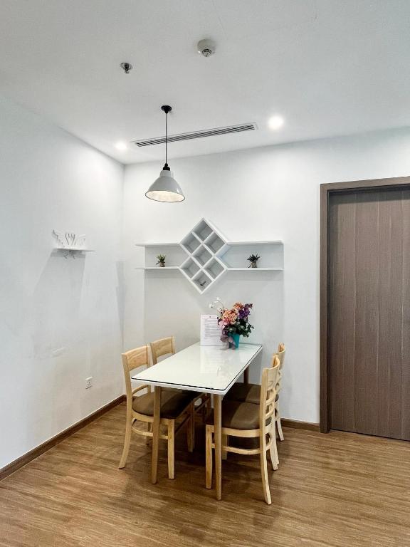 Serviced apartment- 2bed Vinhomes skylake -Korea town photo 3