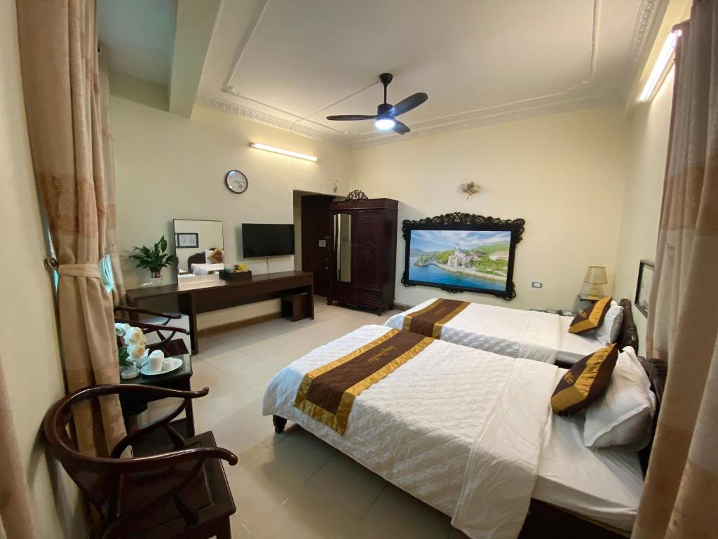 Thang Long Hotel photo 2