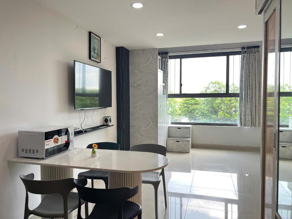 DUPLEX Apartment Botanica Premier - Nearby Airport Free Pool Gym — photo 1