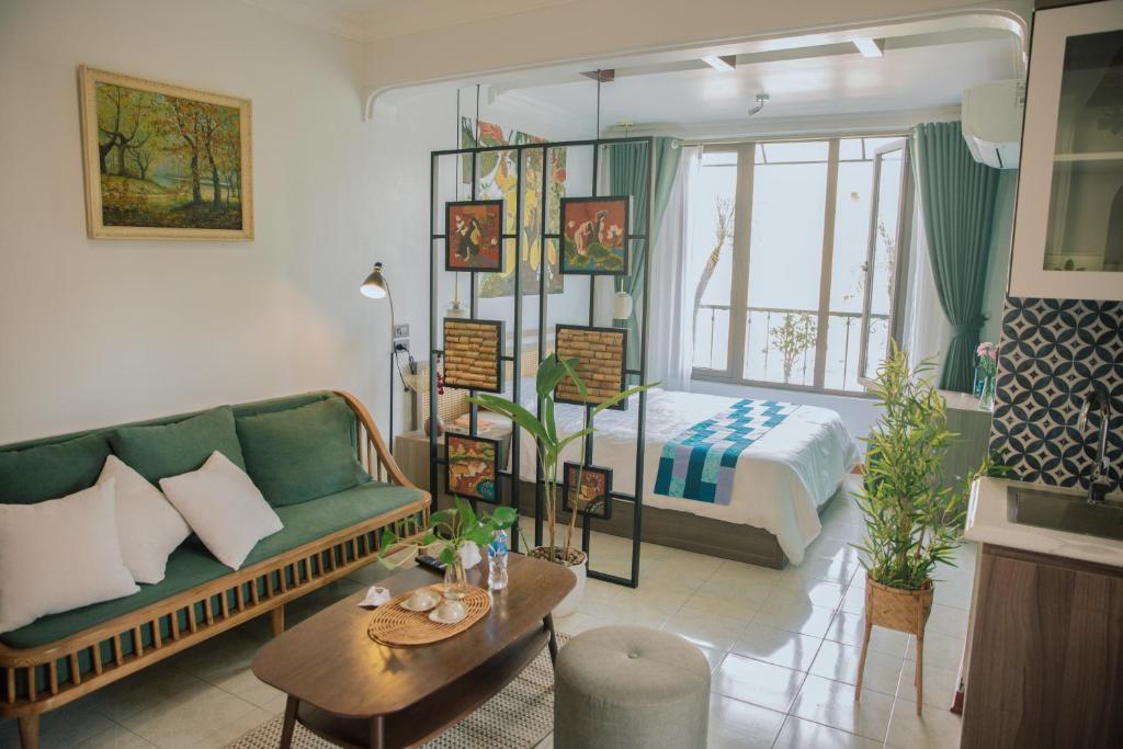 ZeitHome 304 Old Quarter Luxury Apartment photo 2