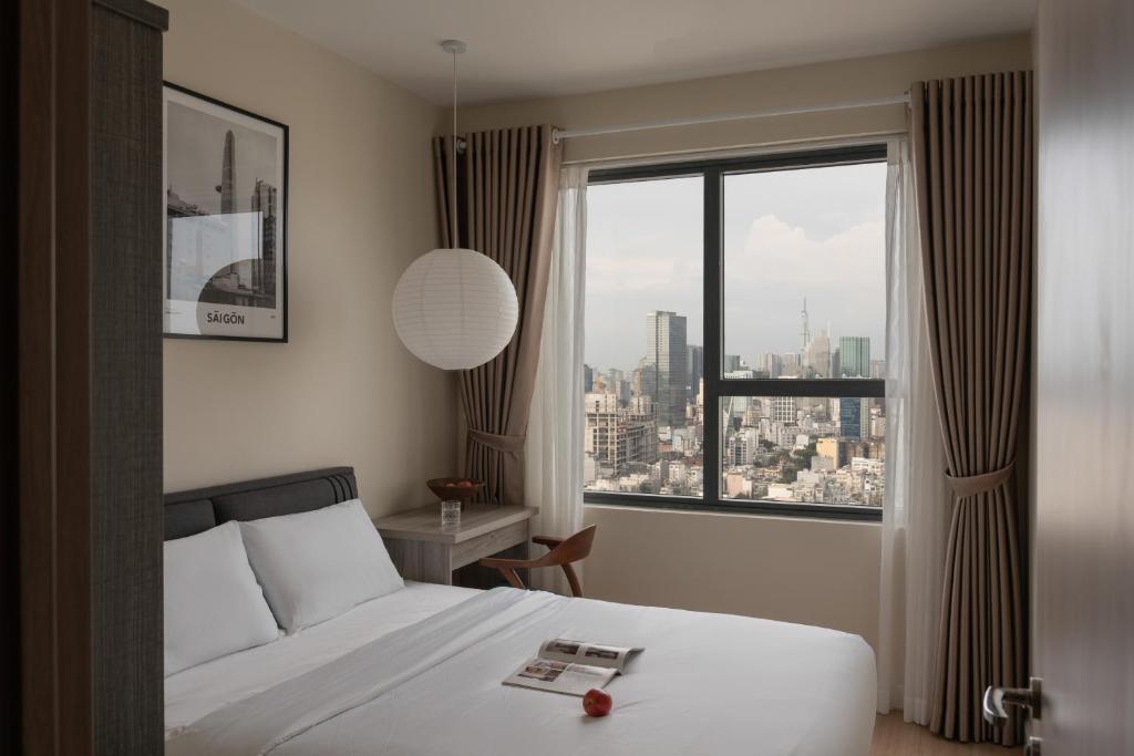 SOHO Luxury High-Floor 2Br City View Bui Vien 200m photo 2