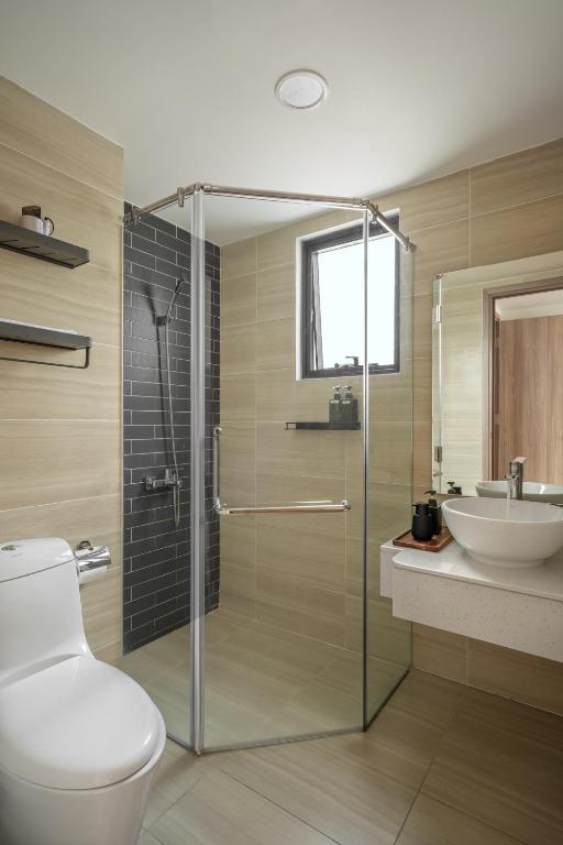 SOHO Luxury High-Floor 2Br City View Bui Vien 200m photo 3