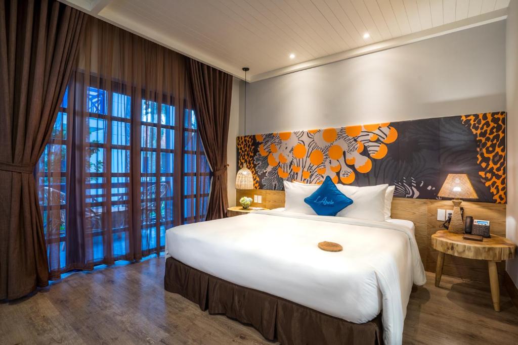 L'Azure Resort and Spa photo 2