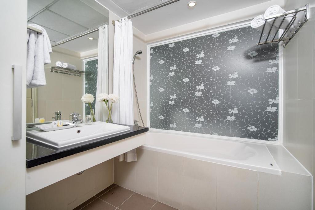Phu My Hung - Saigon South Serviced Apartments 1 - Near Vivo City Mall photo 3