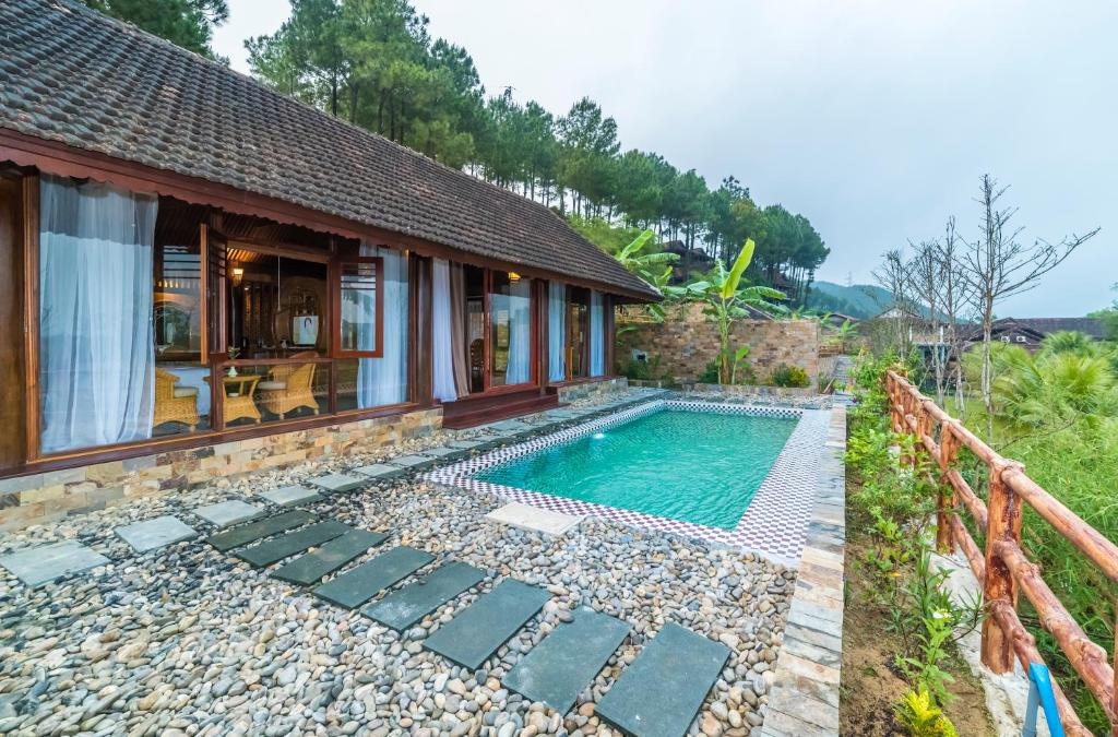 Sankofa Village Hill Resort & Spa — photo 1