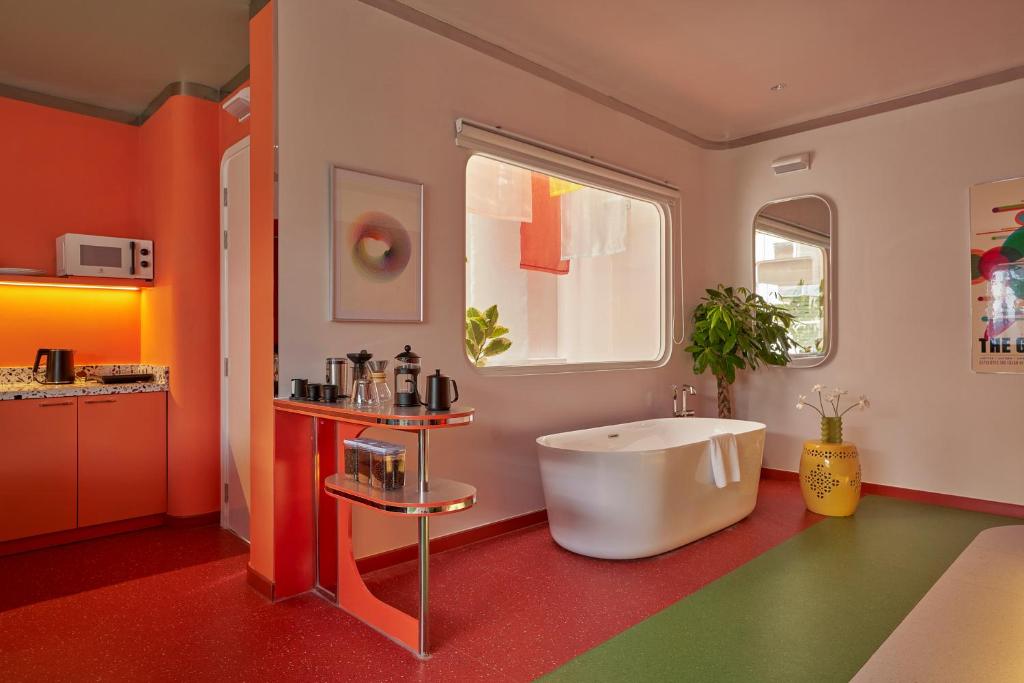 The RetroMetro Suites by CIRCADIAN photo 3