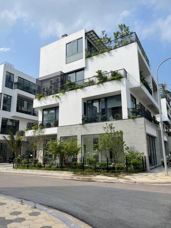 Dai Lai Resort - Night Street - SV609 Dream Villa — photo 1