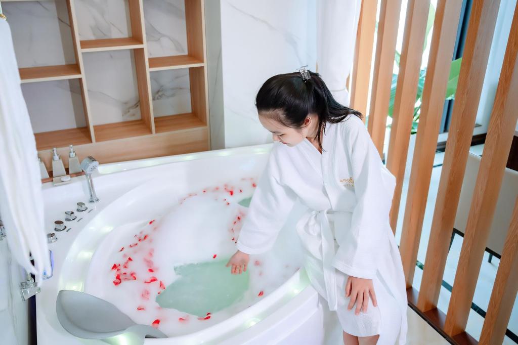 The King Hotel - Condotel Thai Nguyen photo 2