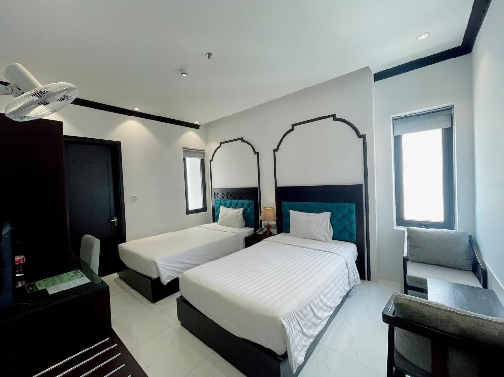RHM Asian Hotel Da Nang City photo 3