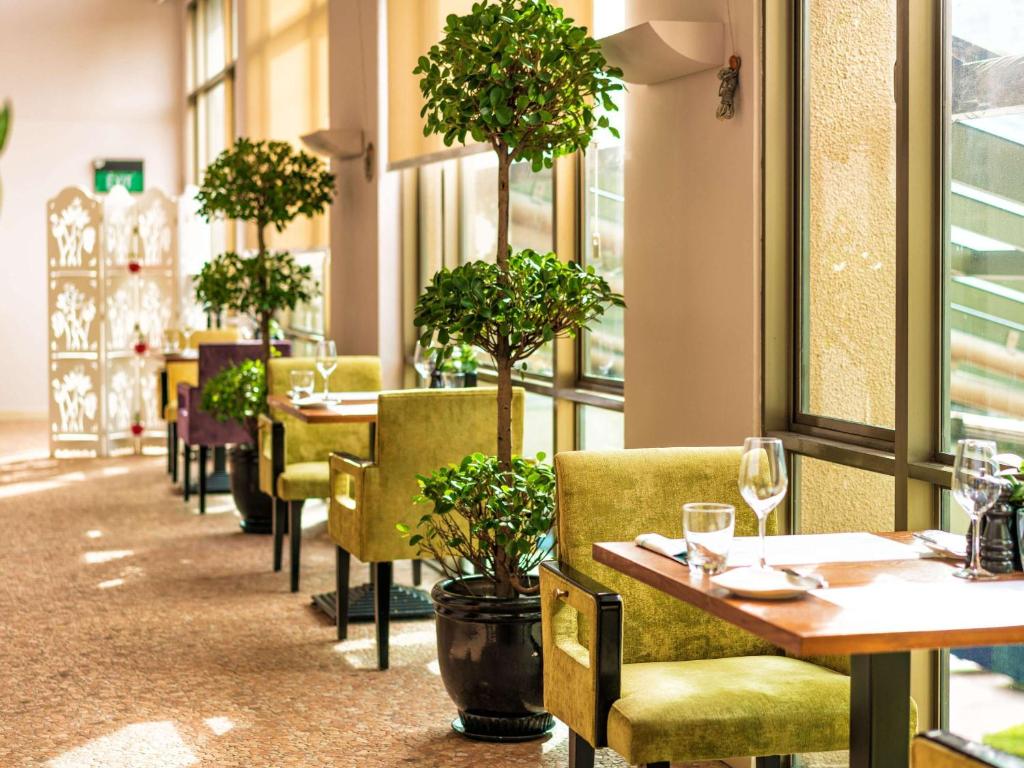 Sofitel Saigon Plaza photo 3