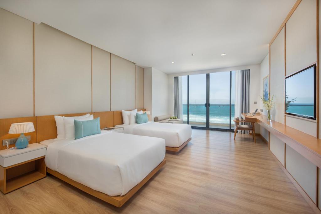 TMS Hotel Da Nang Beach photo 2