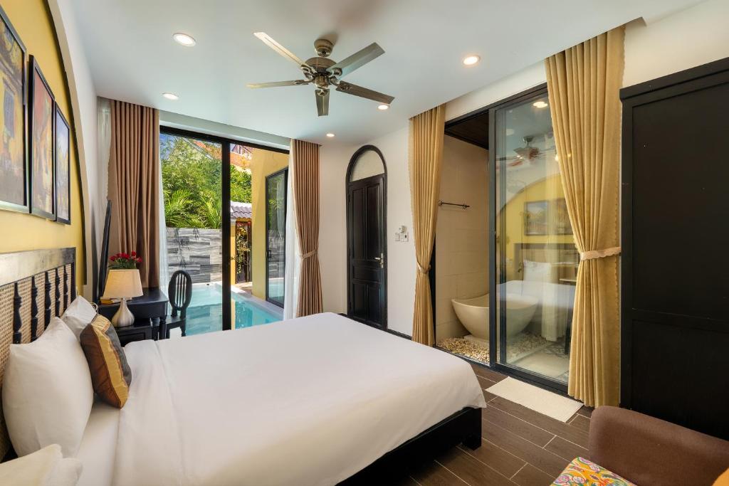 Hoi An Heritage Rosie Villa - 2 Bedrooms with Private Pool and Authentic Hoi An Decor photo 2