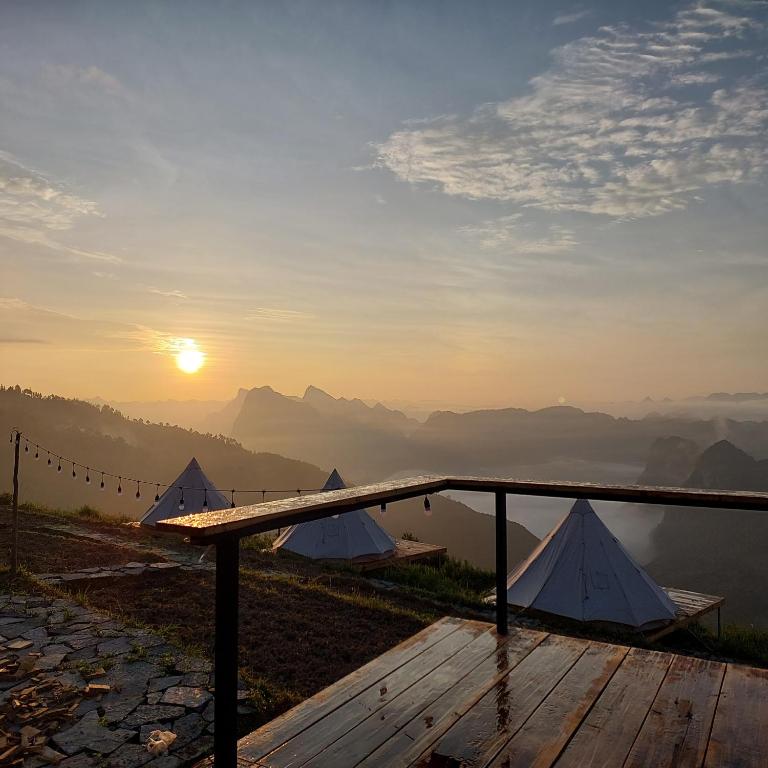 Sunrise Ha Giang Camping An Introspective Stay — photo 1