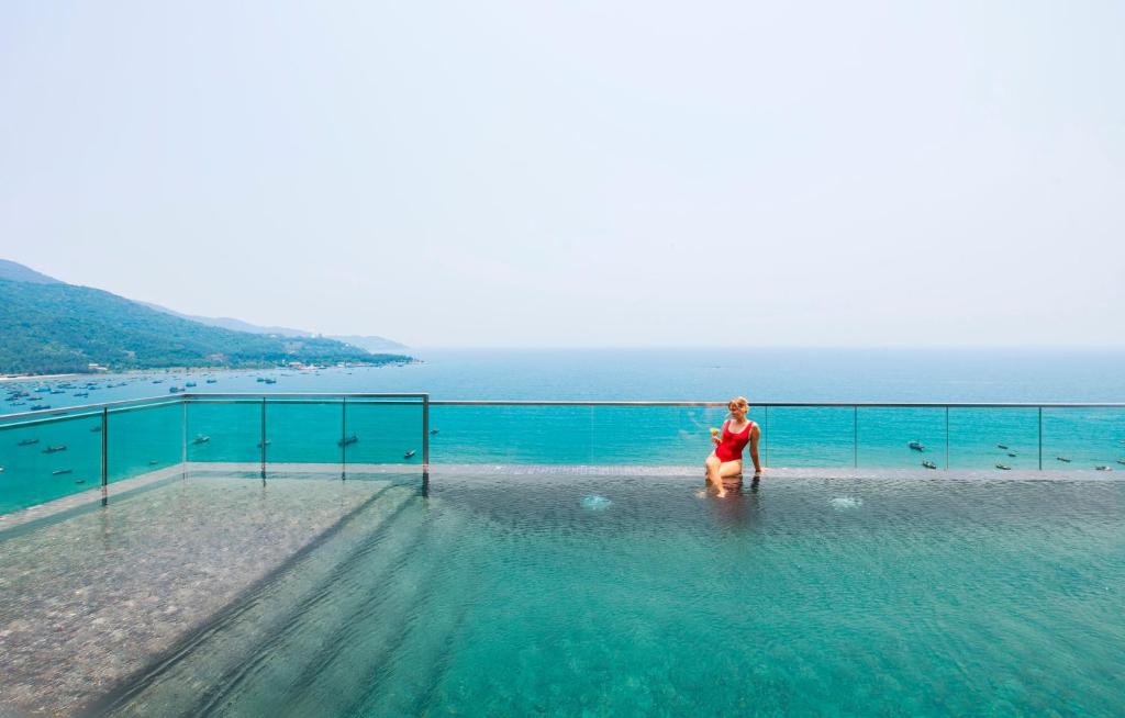 The Code Hotel & Spa Da Nang - Complimentary Daily Afternoon Tea in Sky Bar — photo 1