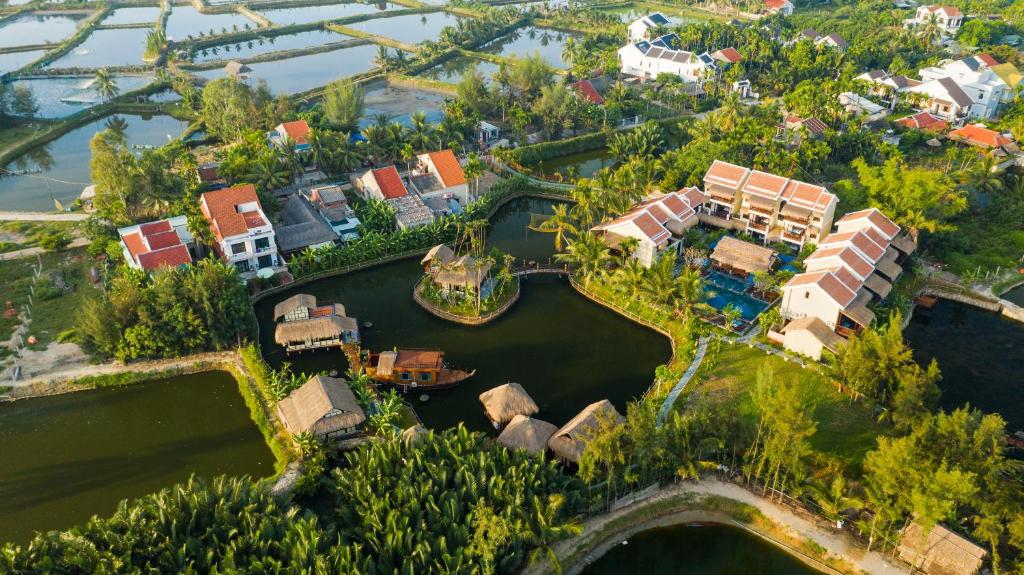 Zest Resort & Spa Hoi An photo 2